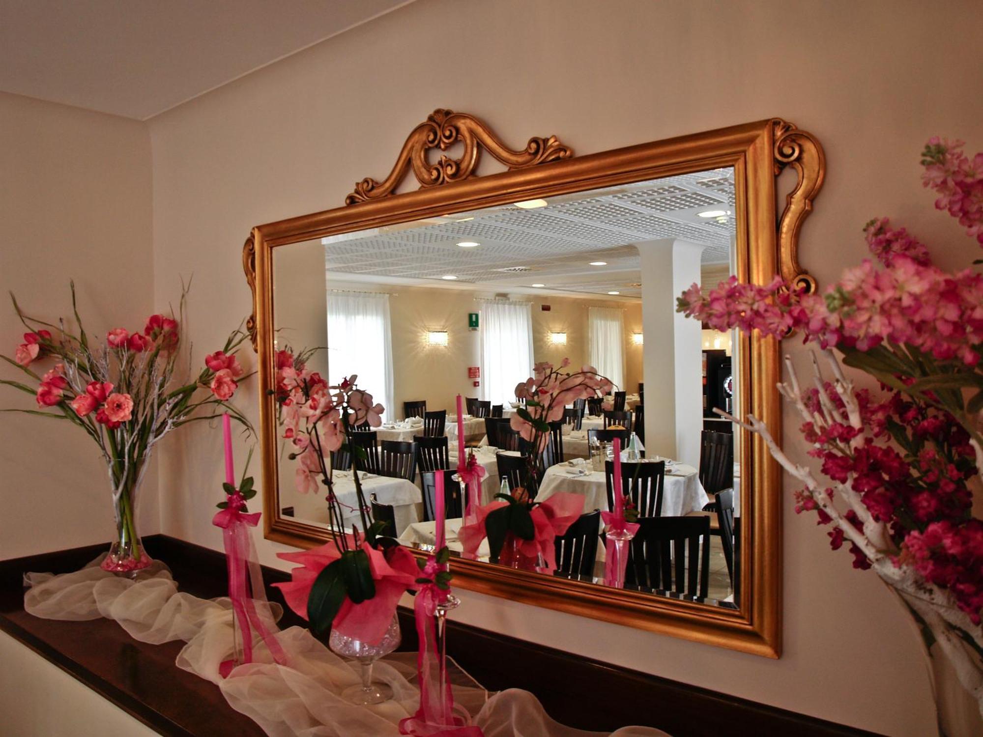 Hotel Villa Angelina Bibione Exterior foto