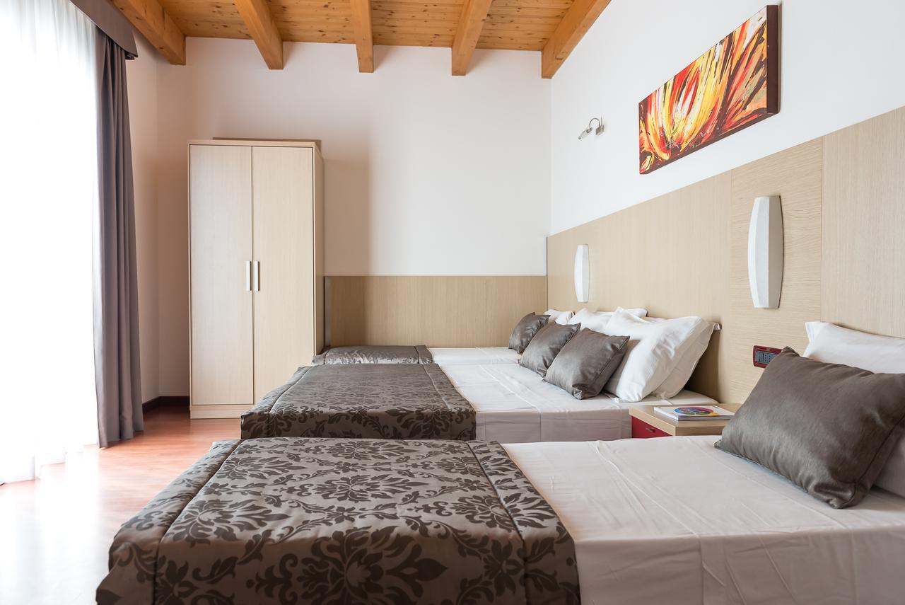 Hotel Villa Angelina Bibione Exterior foto